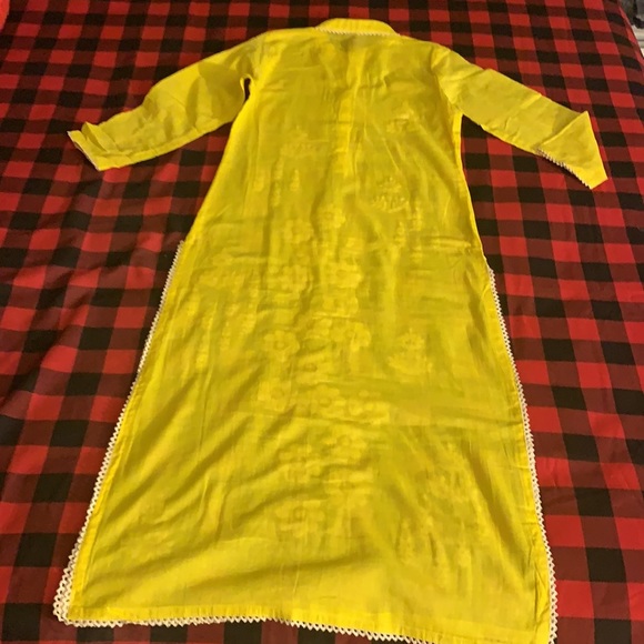 Kalki Fashion Double layered Kurti in yellow - Picture 8 of 14